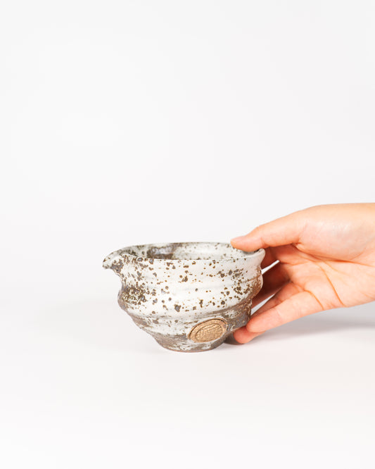 Zui Ninshu Katakuchi Matcha Bowl, Sake Bottle