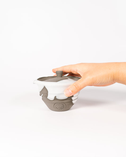 White Flow Ninshu Teapot Large Single